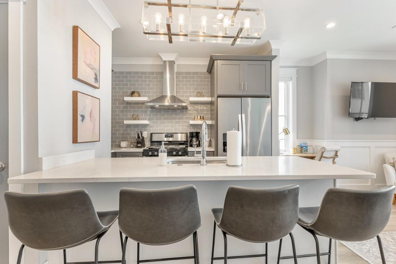 The Palm Suite At 124 Spring Чарлстън Екстериор снимка