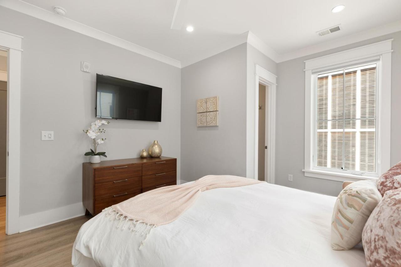 The Palm Suite At 124 Spring Чарлстън Екстериор снимка