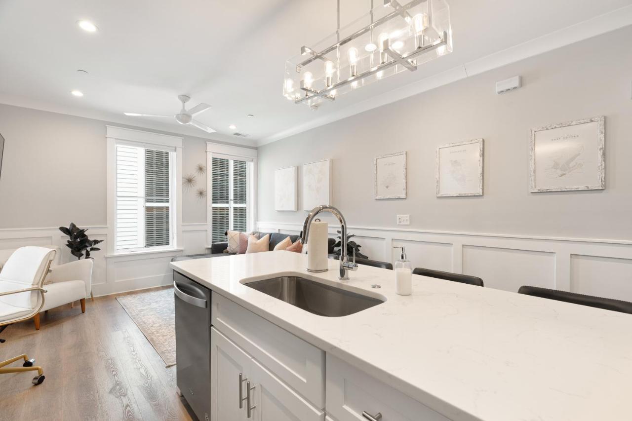 The Palm Suite At 124 Spring Чарлстън Екстериор снимка